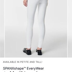 NWOT! SPANX White EveryWear Ankle Skinny Pants